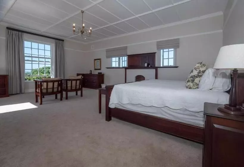 Majatalo Botha House