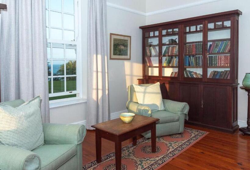 פנסיון Botha House