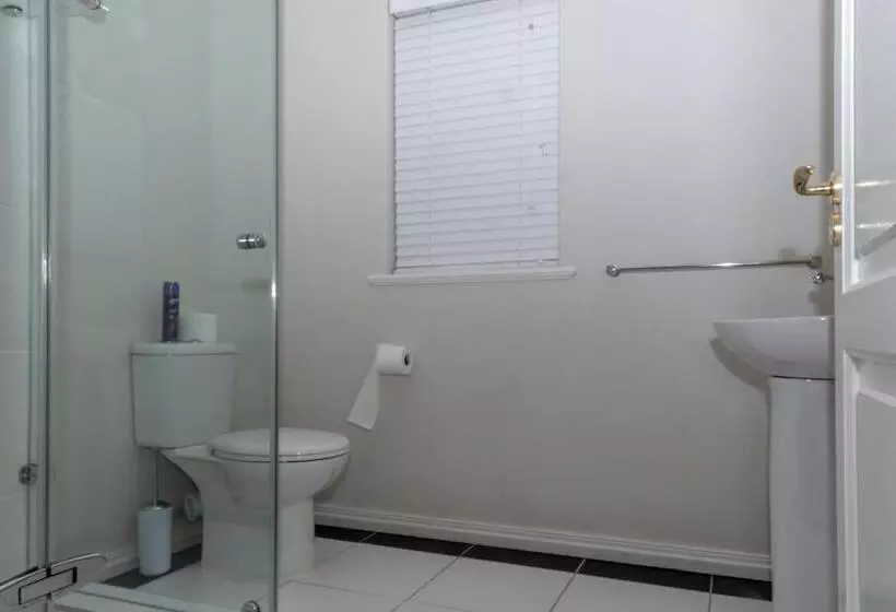 Majatalo Botha House