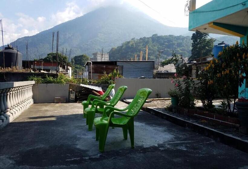 تختخواب و صبحانه Casa Guillermo Batz