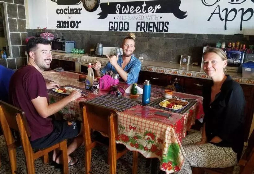 تختخواب و صبحانه Casa Guillermo Batz