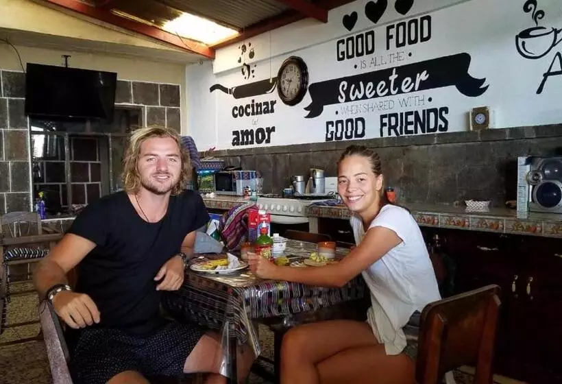 تختخواب و صبحانه Casa Guillermo Batz