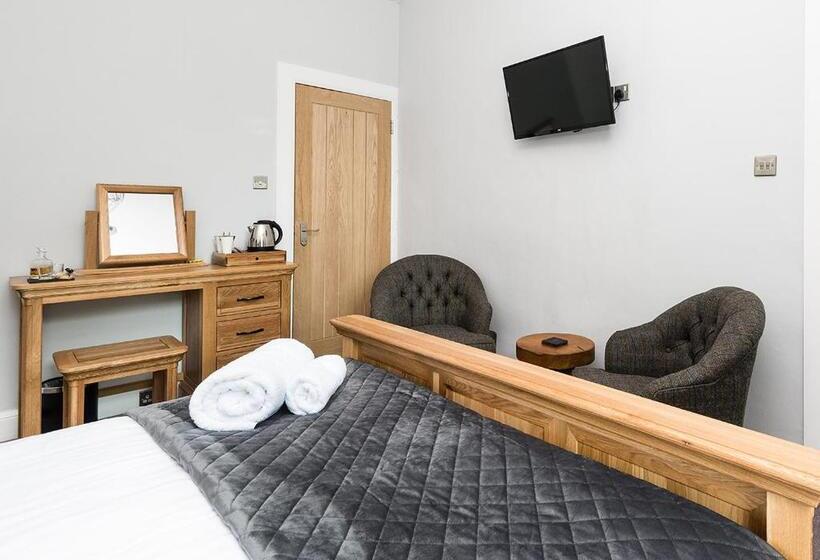 تختخواب و صبحانه Croft Na Coille