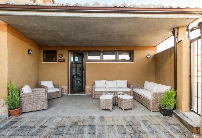 فندق صغير Bercianos1900