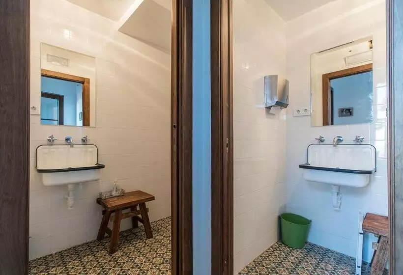 ユースホステル Bercianos1900