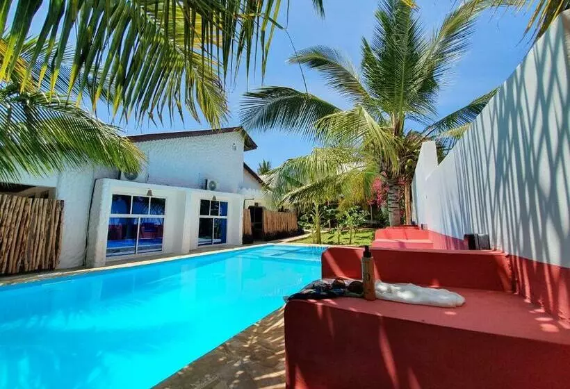 تختخواب و صبحانه Baridi Villa