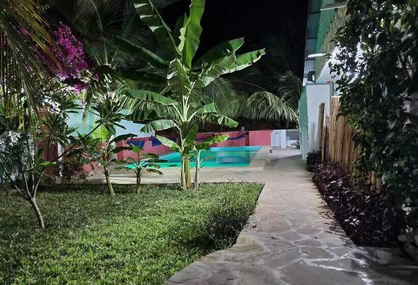 تختخواب و صبحانه Baridi Villa