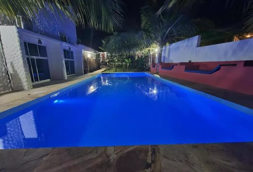 تختخواب و صبحانه Baridi Villa