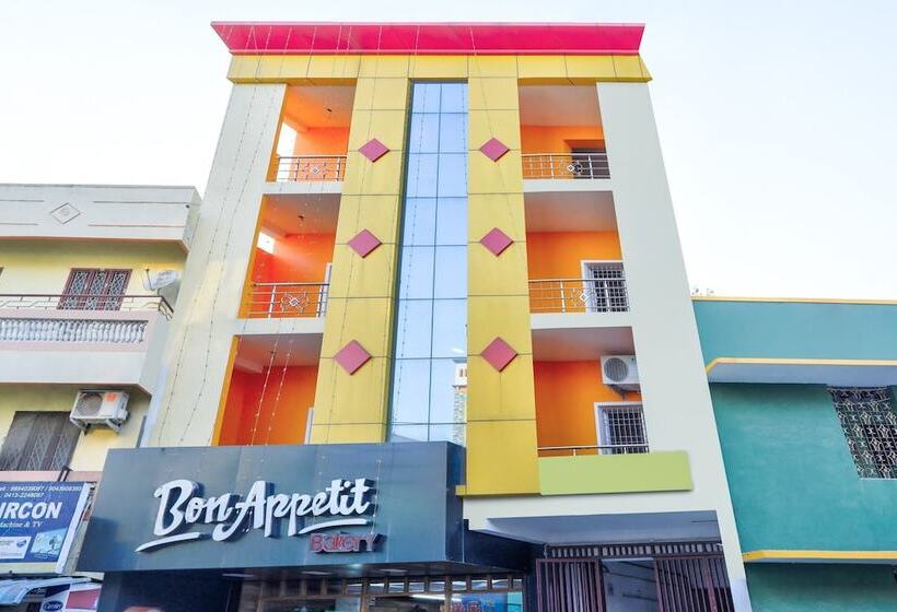 בית מלון כפרי Sri Abirami Inn