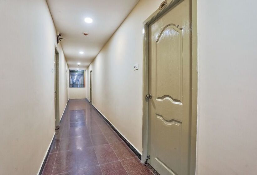 בית מלון כפרי Sri Abirami Inn