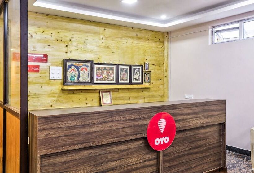 בית מלון כפרי Sri Abirami Inn