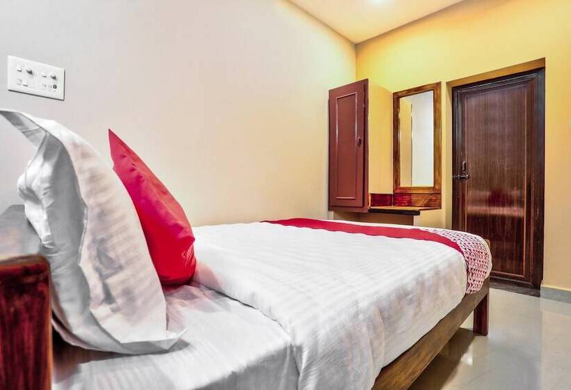 בית מלון כפרי Sri Abirami Inn