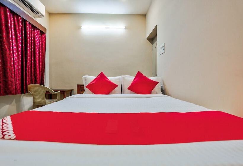 בית מלון כפרי Sri Abirami Inn