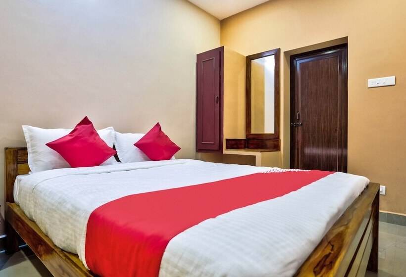 בית מלון כפרי Sri Abirami Inn