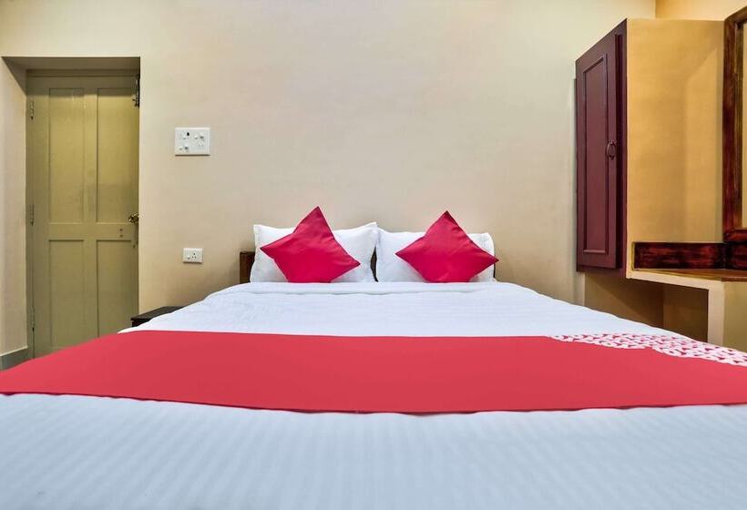 בית מלון כפרי Sri Abirami Inn