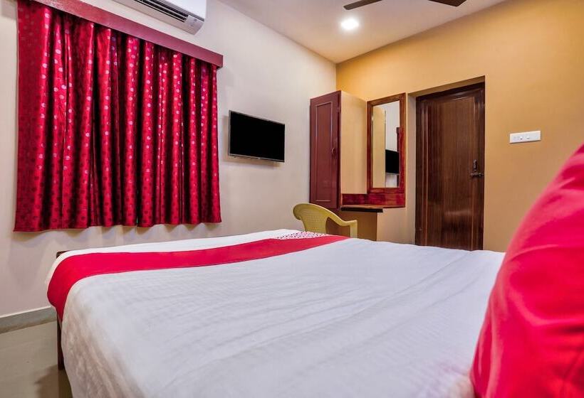 בית מלון כפרי Sri Abirami Inn