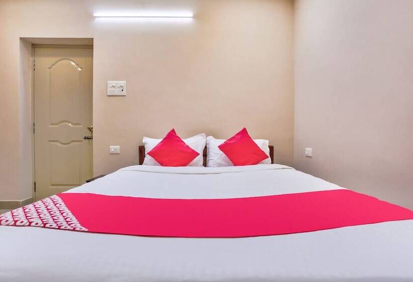 בית מלון כפרי Sri Abirami Inn