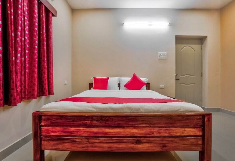 בית מלון כפרי Sri Abirami Inn