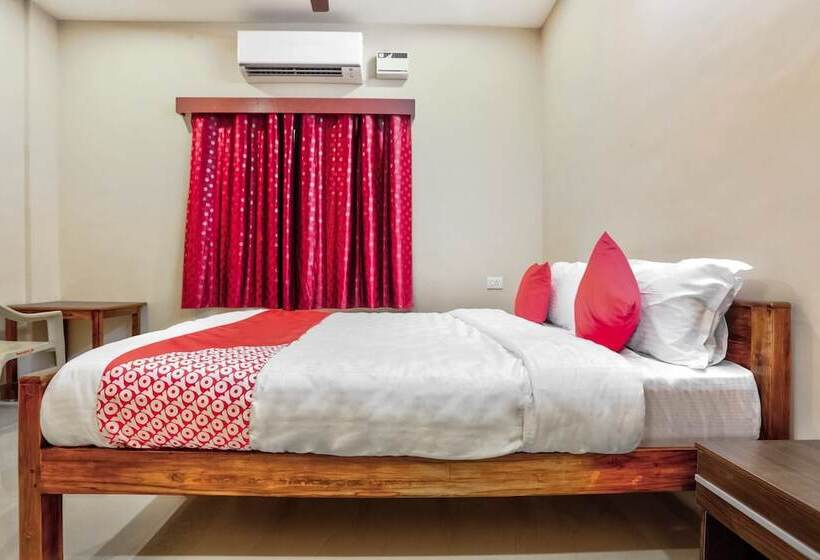 בית מלון כפרי Sri Abirami Inn