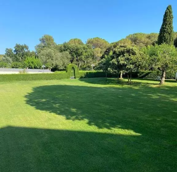 هتل Casa Santa Elena