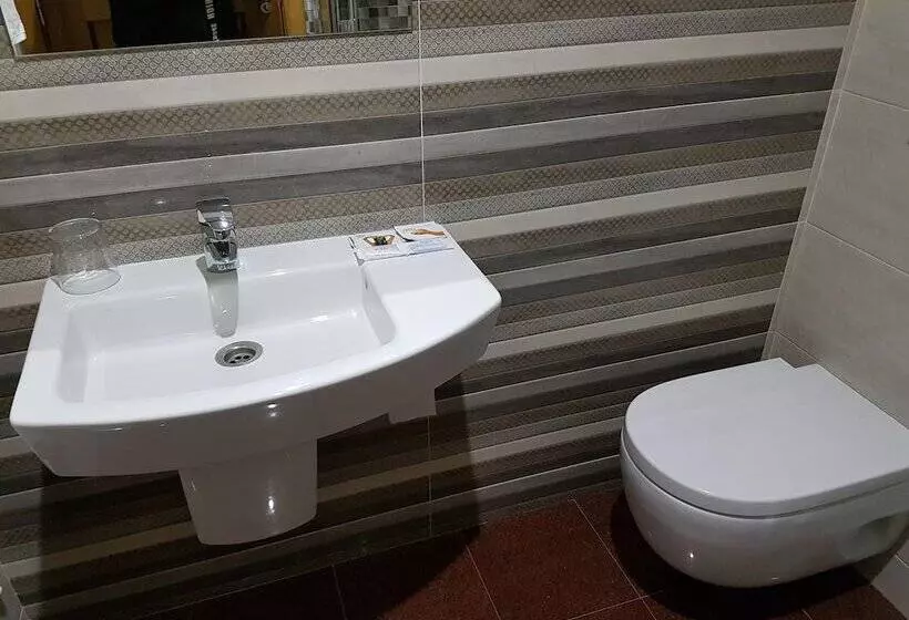 Hotel Hostal Camelot