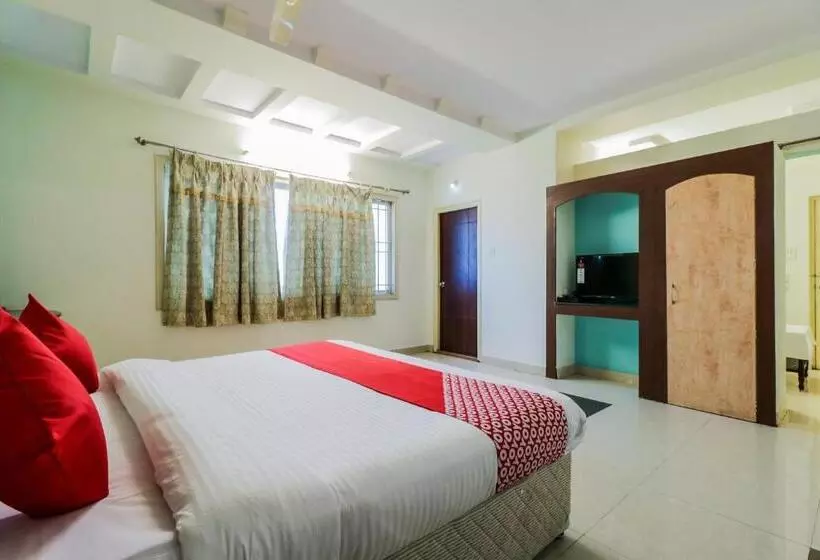 ホテル O Parnasala Princely