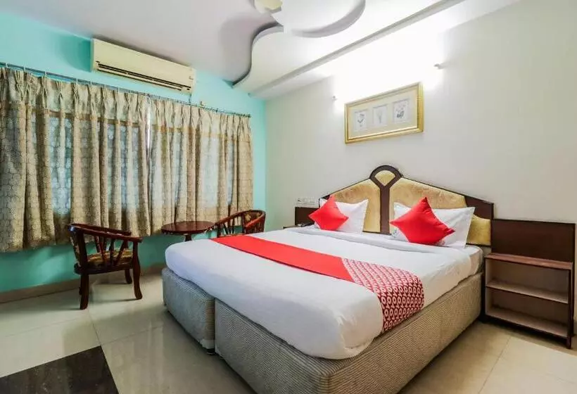 ホテル O Parnasala Princely