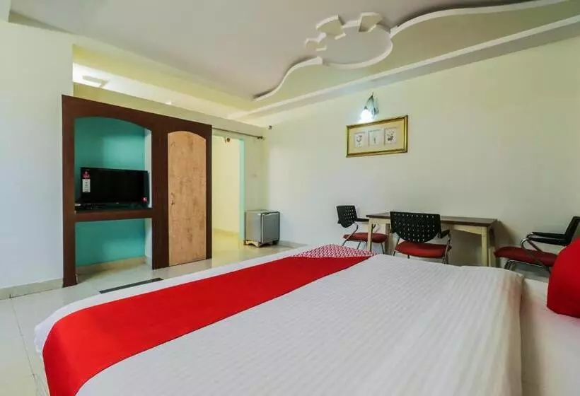 ホテル O Parnasala Princely