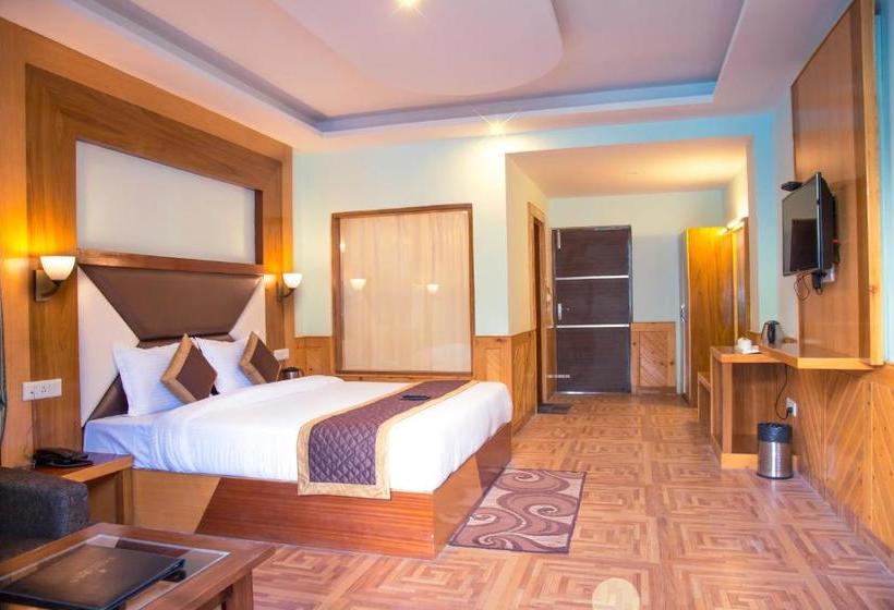 בית מלון כפרי Sanobar The Samita Grand