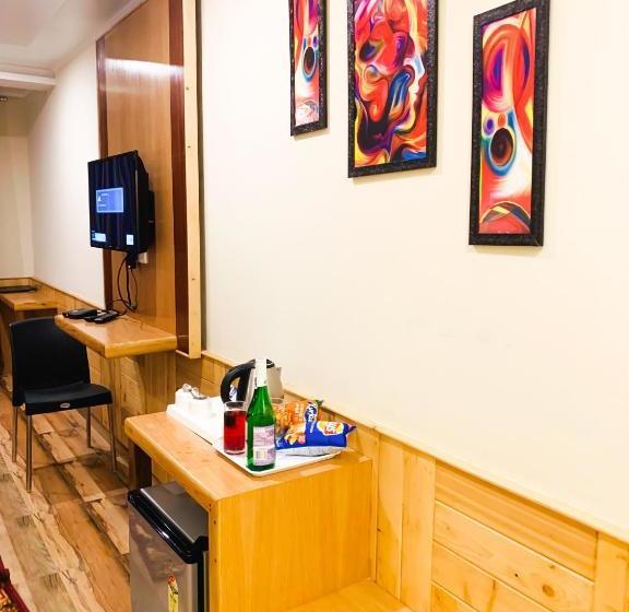 בית מלון כפרי Sanobar The Samita Grand