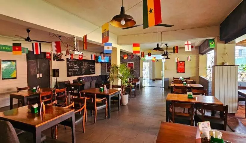 Hotelli The Lion Pub &