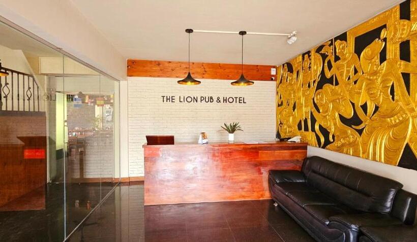 فندق The Lion Pub &