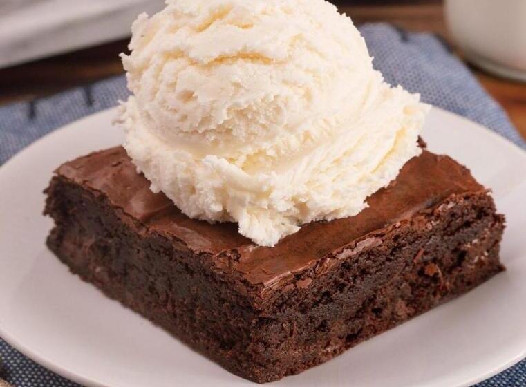 فندق The Lion Pub &