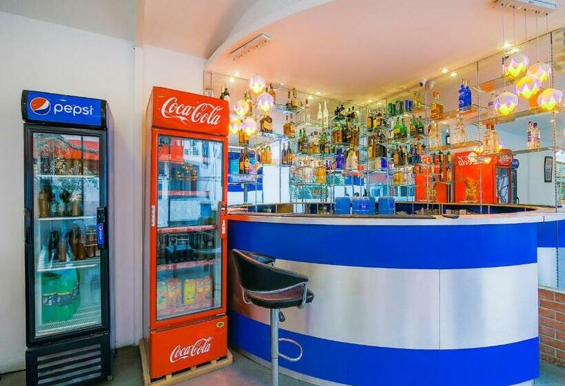 Oyo 352 Hotel Konark Inn