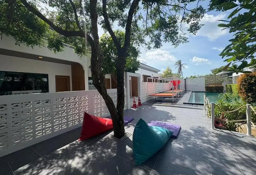 فندق Phangan Hometown Resort Adults Only