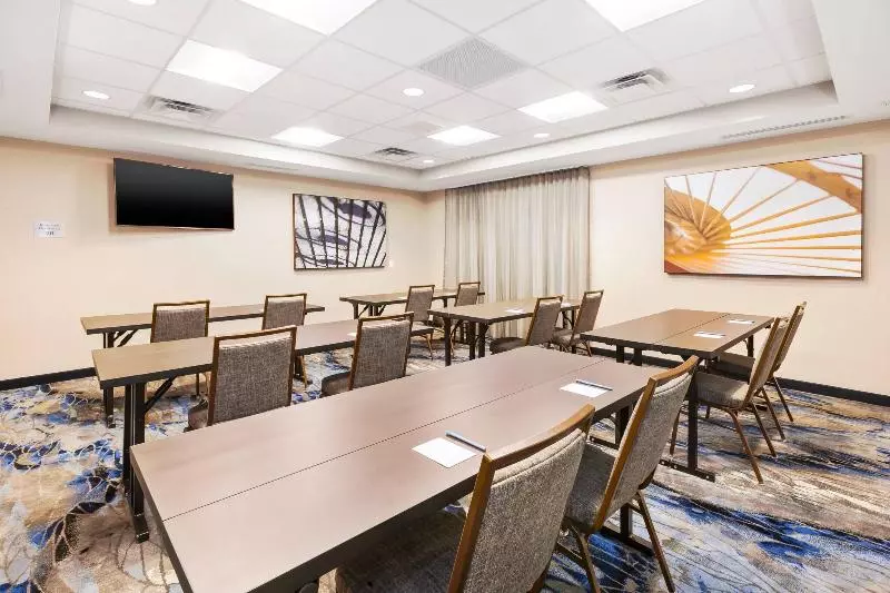 ホテル Fairfield Inn & Suites By Marriott Goshen