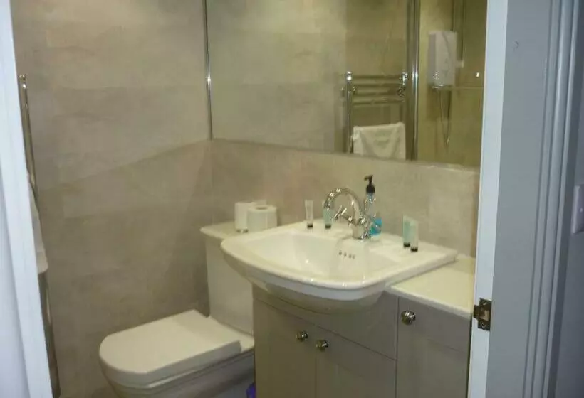 ホテル Old Kings Head