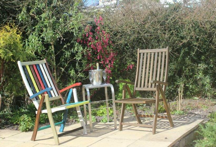 בית מלון כפרי Old Kings Head