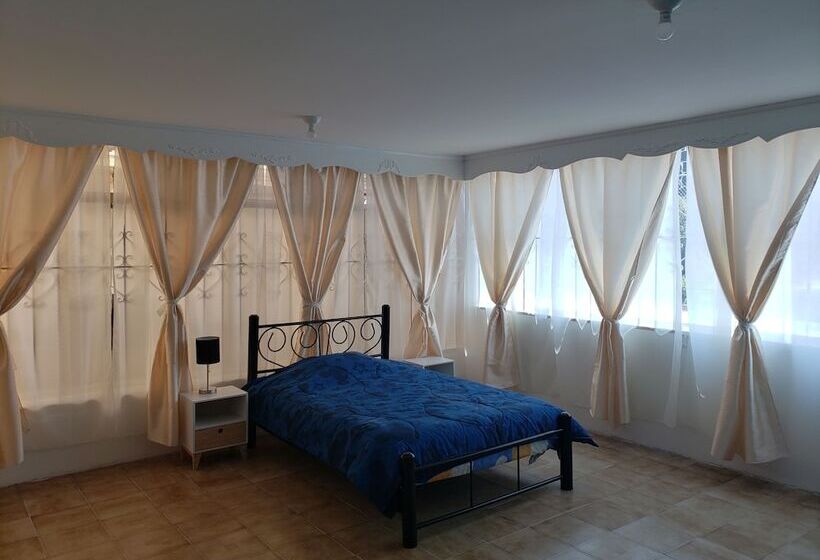 Пансион Hostal Cervatos