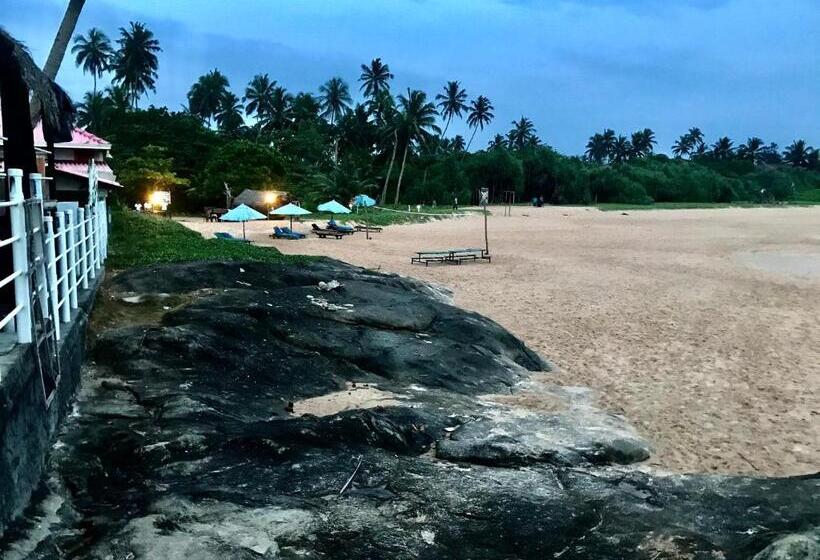 ペンション Hasindu Home Villa