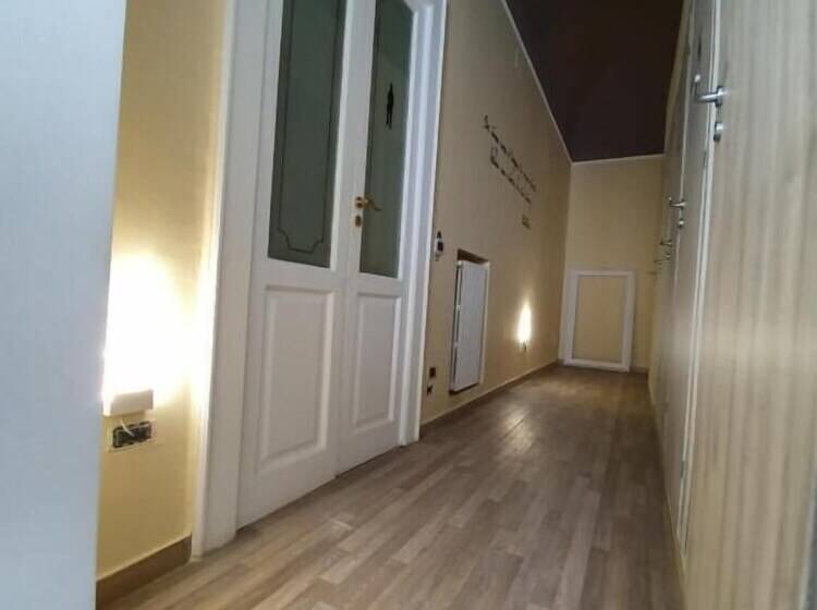 هاستل Cconforthotels Host Bari Centrale Self Check In