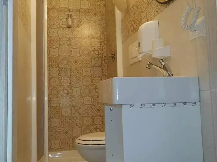 هاستل Cconforthotels Host Bari Centrale