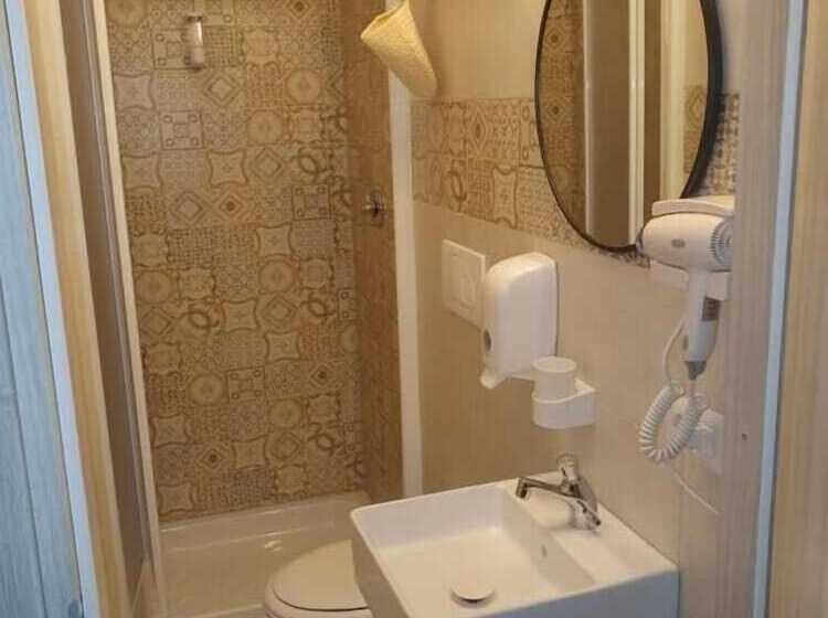 هاستل Cconforthotels Host Bari Centrale Self Check In