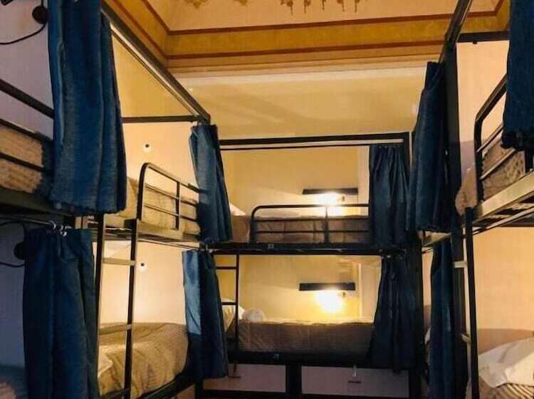 هاستل Cconforthotels Host Bari Centrale Self Check In