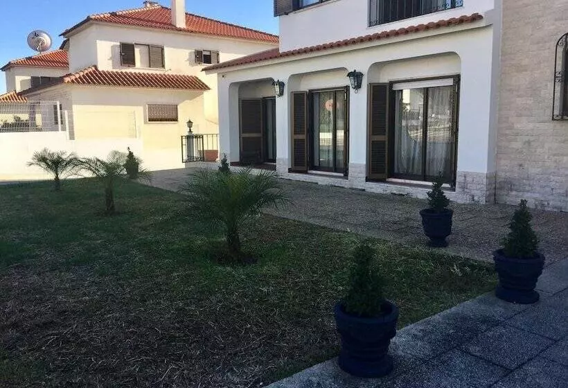 Aamiaismajoitus (B&B) Paradise Suites