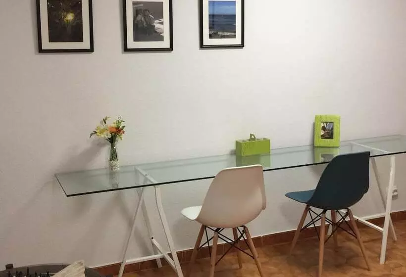 Aamiaismajoitus (B&B) Paradise Suites