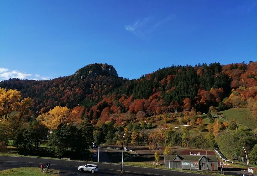 Отель Les Mouflons