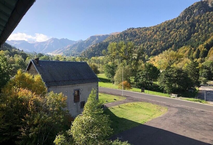 Отель Les Mouflons