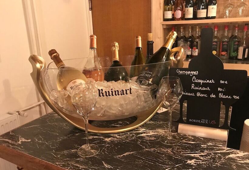 Отель Les Mouflons