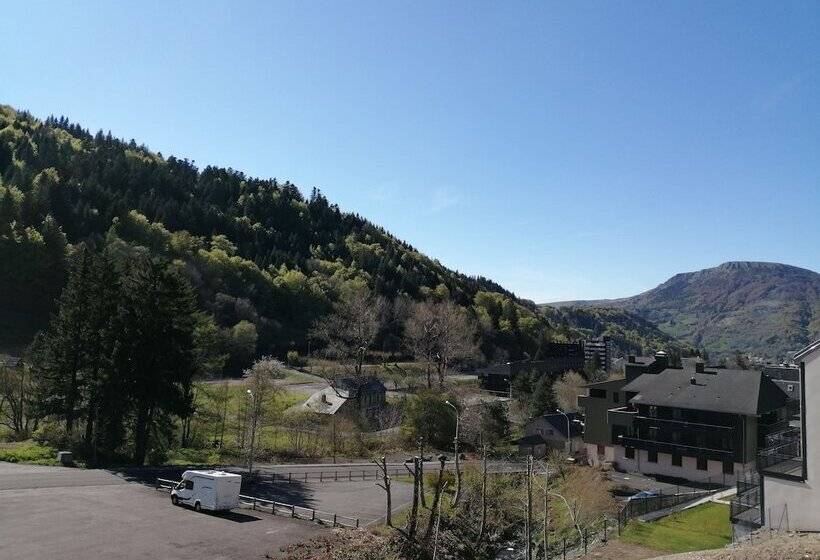 Отель Les Mouflons